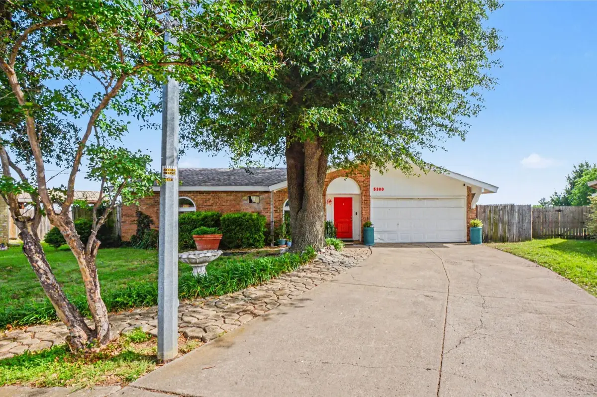 5300 Princess Court, Lake Dallas, TX 75065 - #1