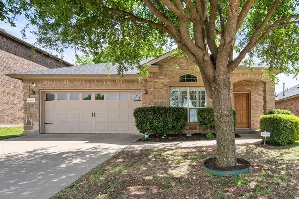 5101 Carnoustie Trail, Arlington, TX 76001