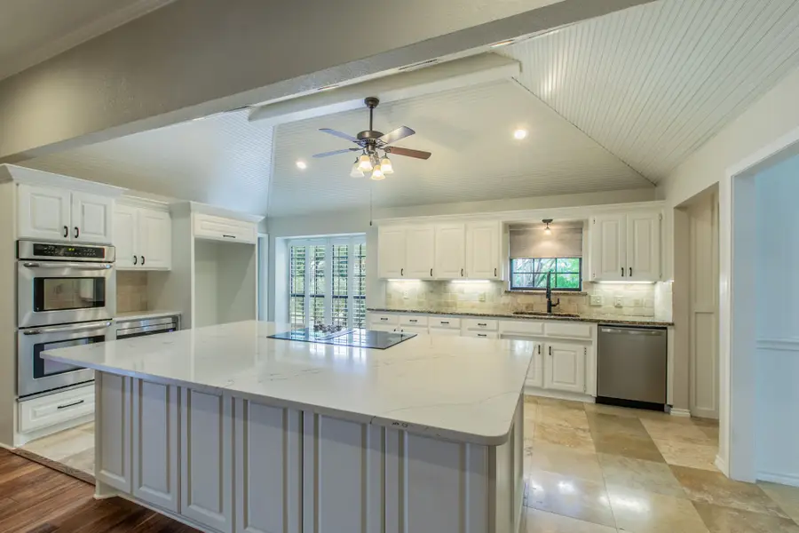 1925 Glenbrook Court, Bedford, TX 76021 - #2