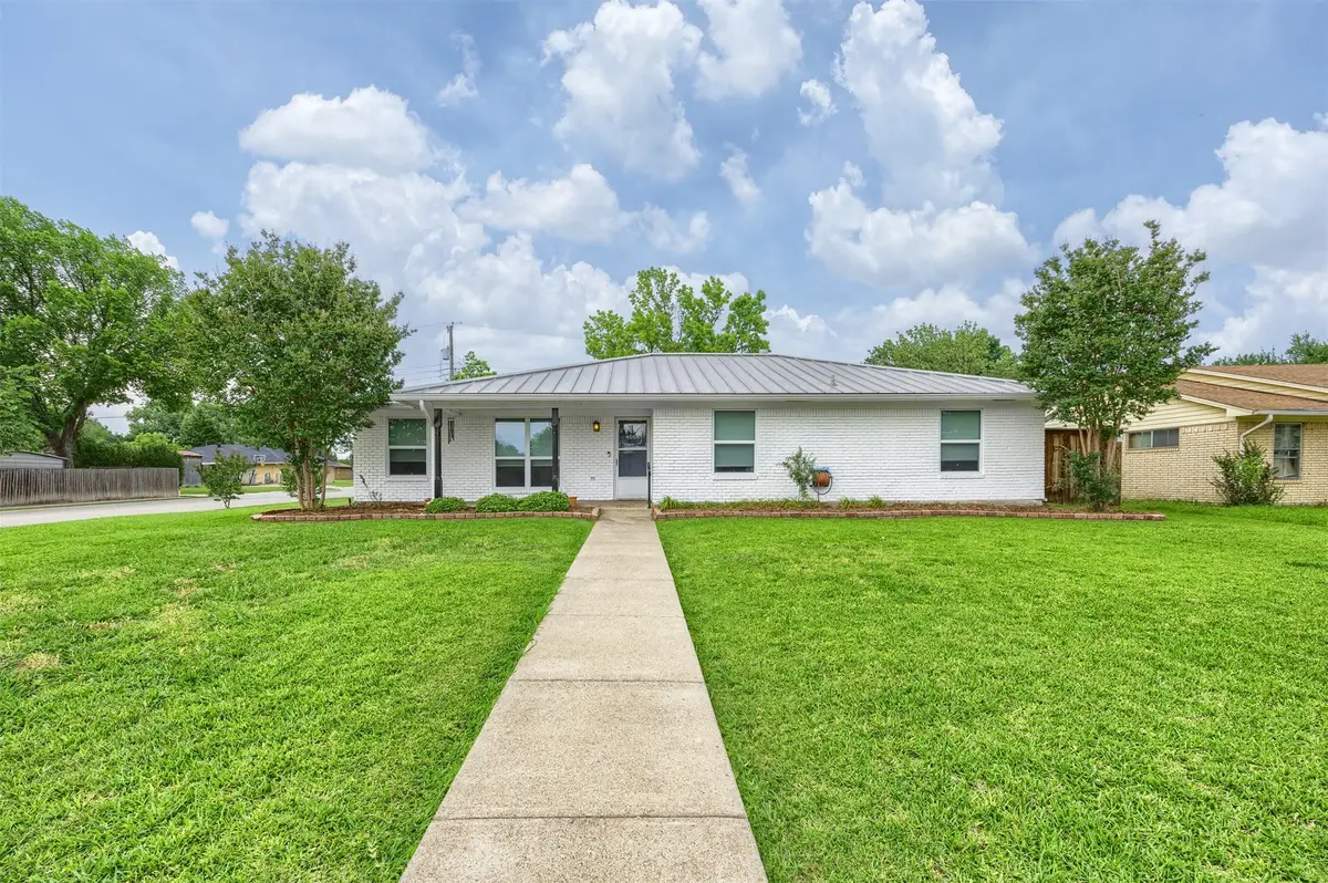 4006 Southridge Drive, Rowlett, TX 75088 - #1