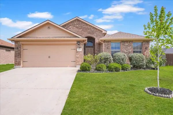 247 Meadowlands Drive, Ponder, TX 76259