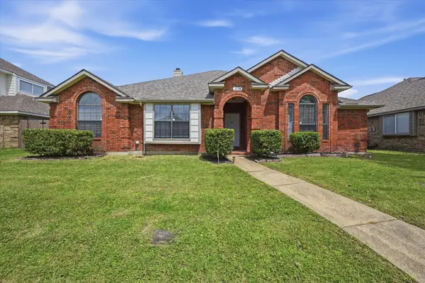 2338 Stillwater Drive, Mesquite, TX 75181