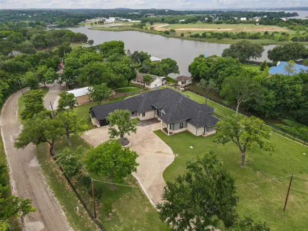 2100 Gene Court, Granbury, TX 76048