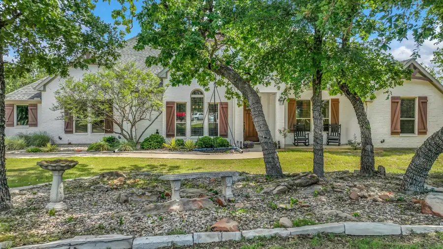 206 El Dorado Trail, Millsap, TX 76066 - #2