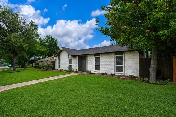 7318 Emory Oak Lane, Dallas, TX 75249
