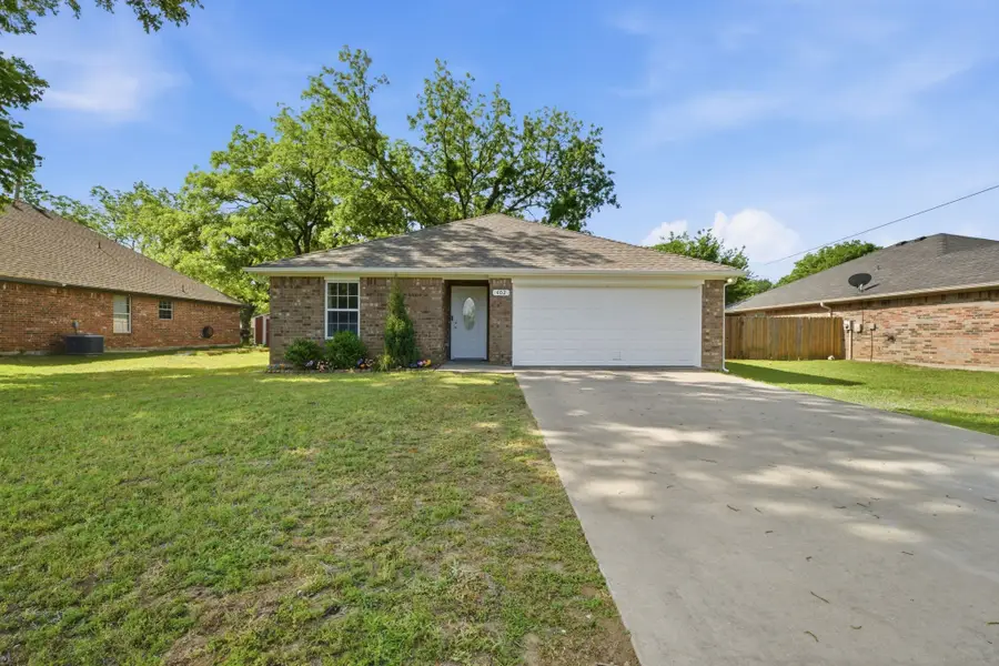 402 Robertson Street, Collinsville, TX 76233 - #2