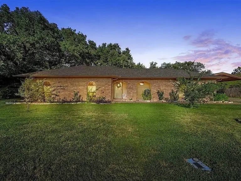 272 Locklar Loop, Waco, TX 76705 - #1