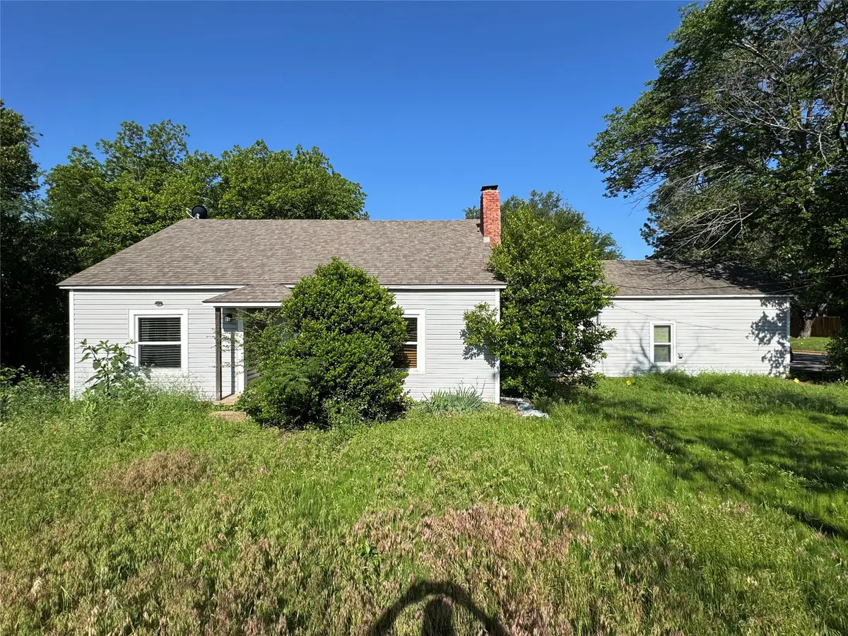 2107 S Fannin Avenue, Denison, TX 75020 - #1