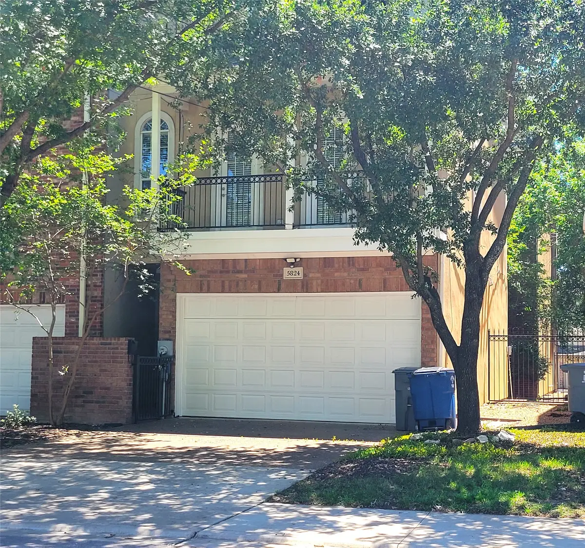 5824 La Vista Drive, Dallas, TX 75206 - #1