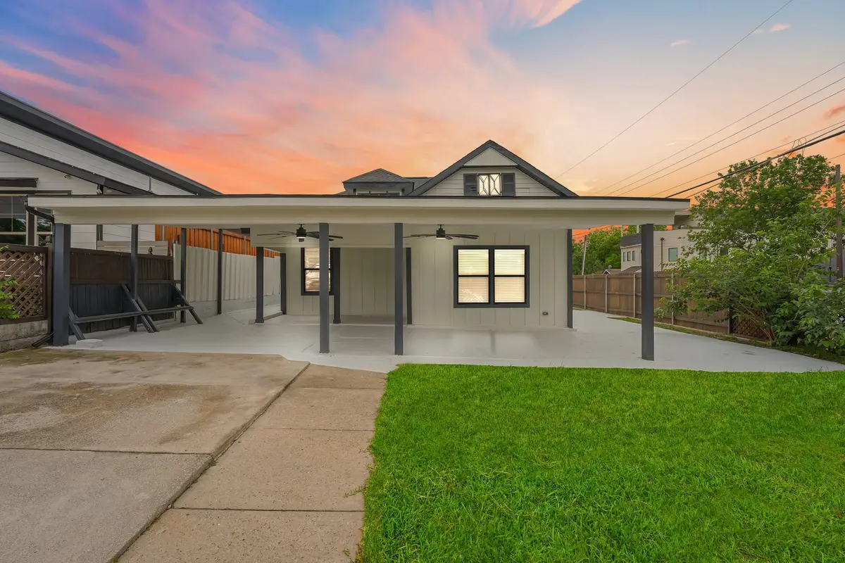 300 Steinman Avenue, Dallas, TX 75203 - #1