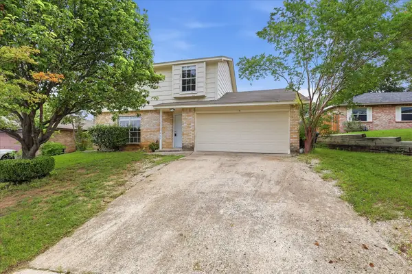 809 Panay Way Drive, Fort Worth, TX 76108
