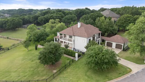 8924 Waterchase Circle, Fort Worth, TX 76120