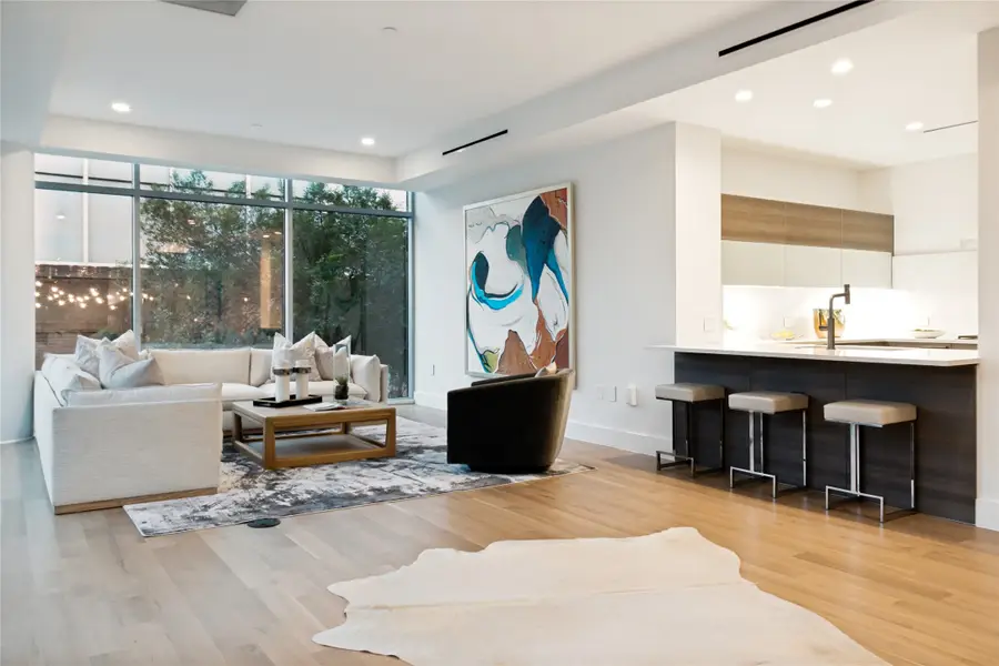 2025 Woodall Rodgers Freeway #23, Dallas, TX 75201 - #3