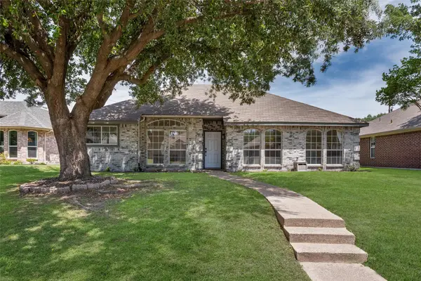 1111 Old Knoll Drive, Wylie, TX 75098