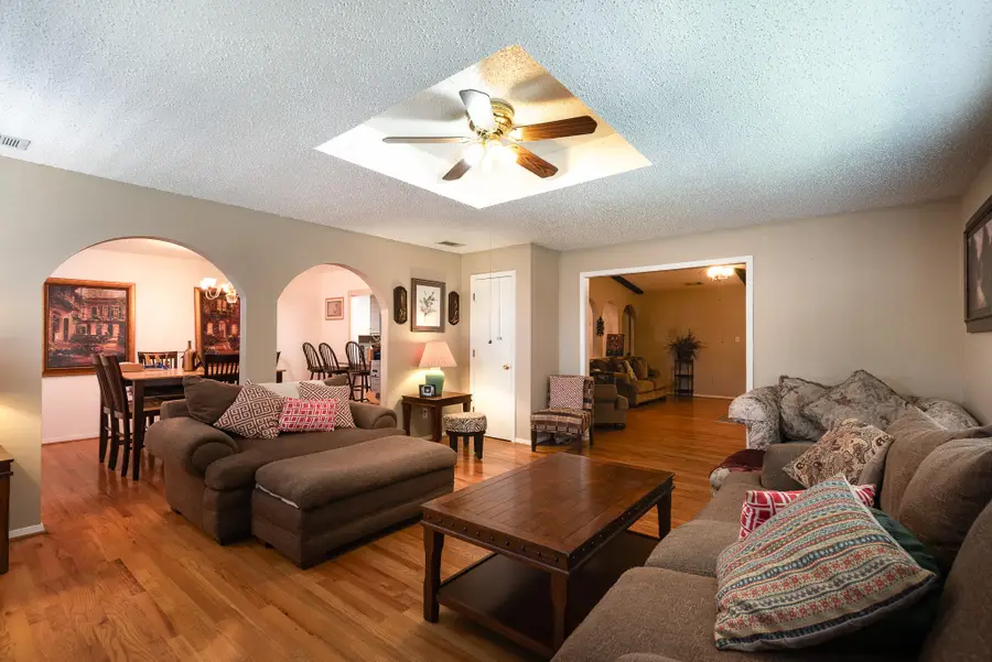1315 Aldenwood Drive, Dallas, TX 75232 - #2
