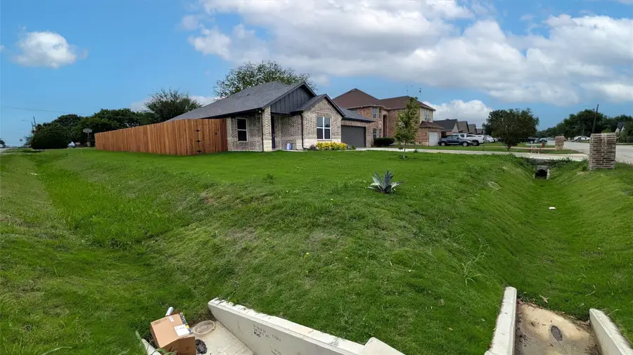 1625 Avenue D, Grand Prairie, TX 75051 - #3