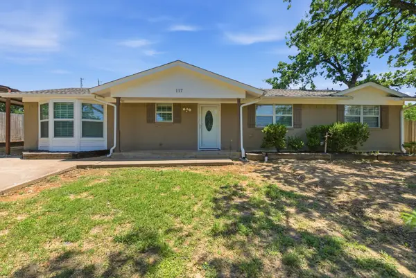 117 Bryan Street, Jacksboro, TX 76458