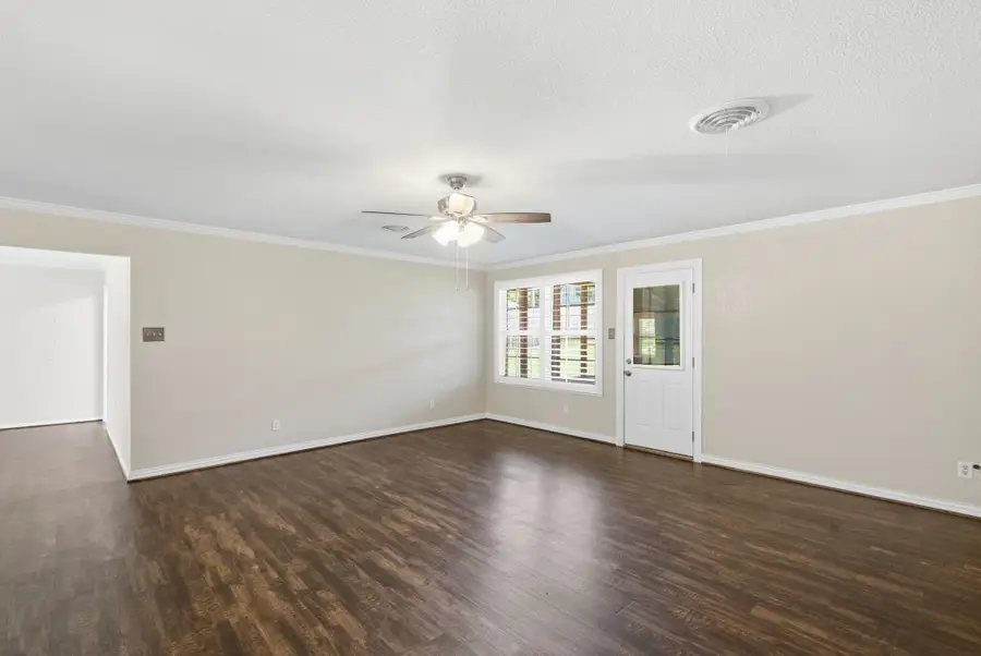 117 Bryan Street, Jacksboro, TX 76458 - #3
