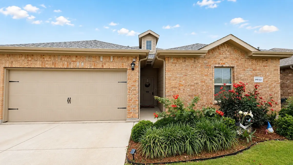 9653 Calhoun Falls Drive, Fort Worth, TX 76108 - #1