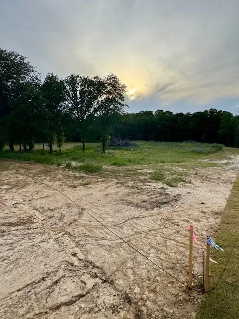 257 Zebrastone Way, Poolville, TX 76487