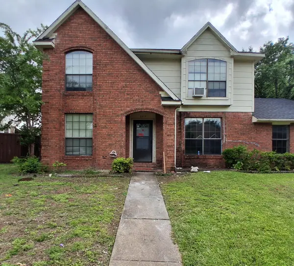 2215 Stillwater Drive, Mesquite, TX 75181
