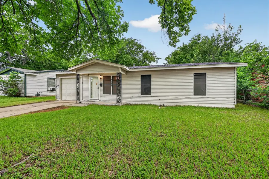 5555 Pinson Street, Fort Worth, TX 76119 - #3