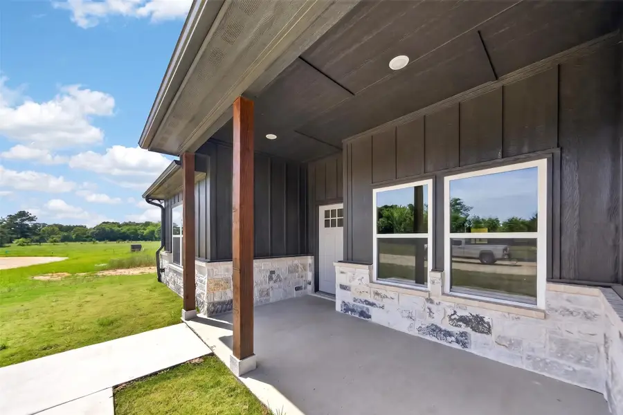 105 W Teal Drive, Troup, TX 75789 - #2