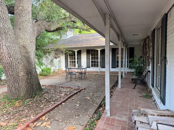 6311 Danbury Lane, Dallas, TX 75214