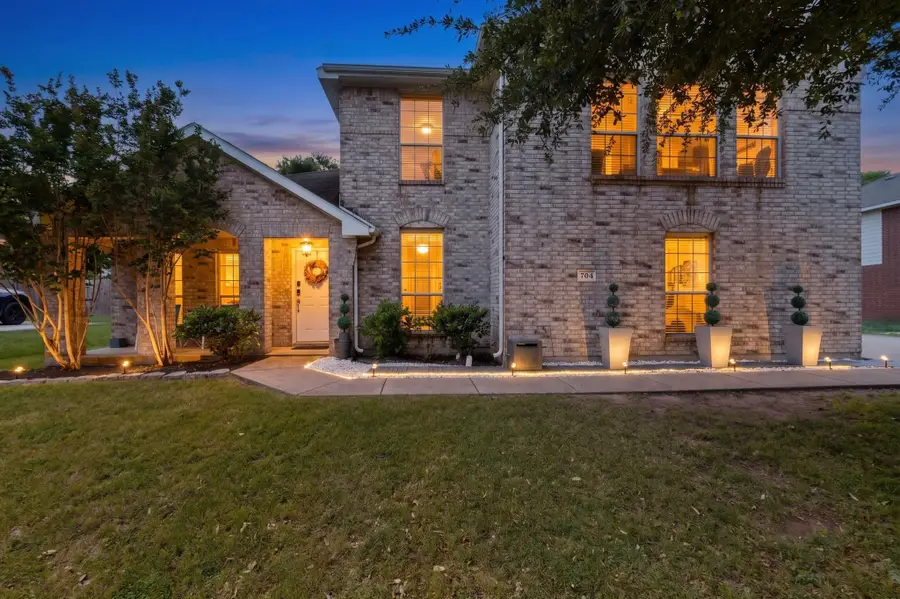 704 Shady Meadow Lane, Glenn Heights, TX 75154 - #2