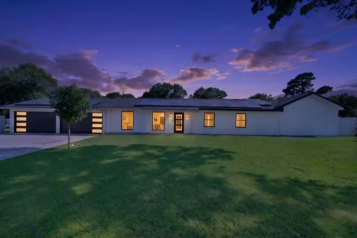 620 E 6th Street, Springtown, TX 76082 - #1