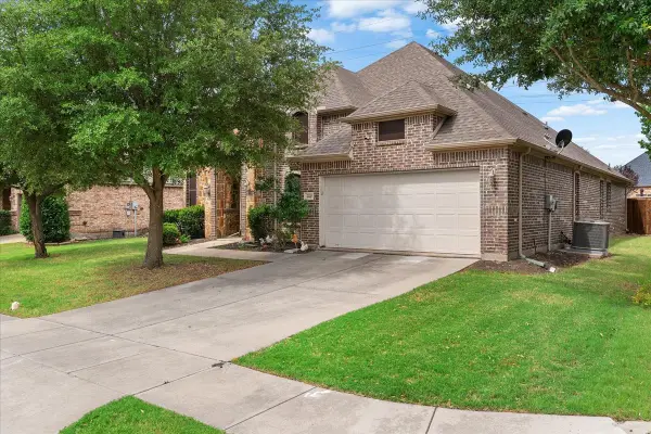 219 Boardwalk Avenue, Waxahachie, TX 75165