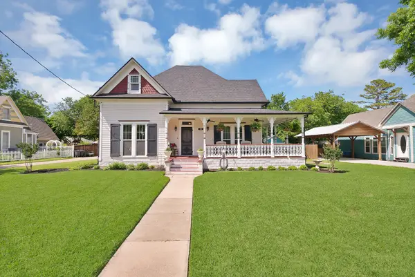 410 W Spring Street, Weatherford, TX 76086
