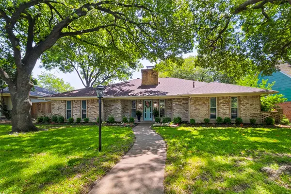 6922 Allview Lane, Dallas, TX 75227