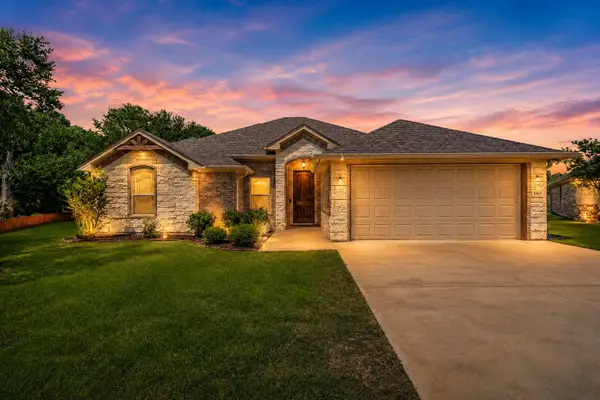 3907 Del Rio Court, Granbury, TX 76049