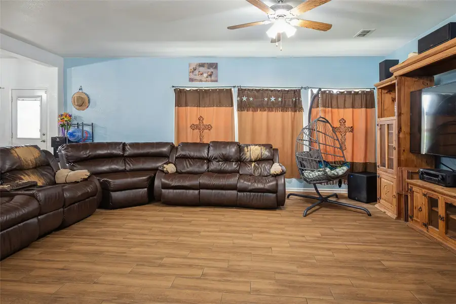 324 Fairgrounds Lane, Ponder, TX 76259 - #3