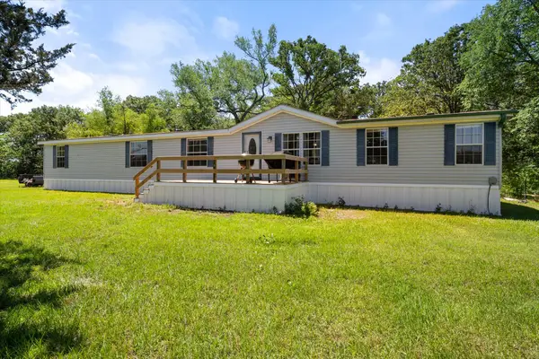 200 Private Road 5828, Fruitvale, TX 75127