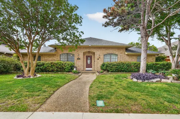 6520 Clearhaven Circle, Dallas, TX 75248