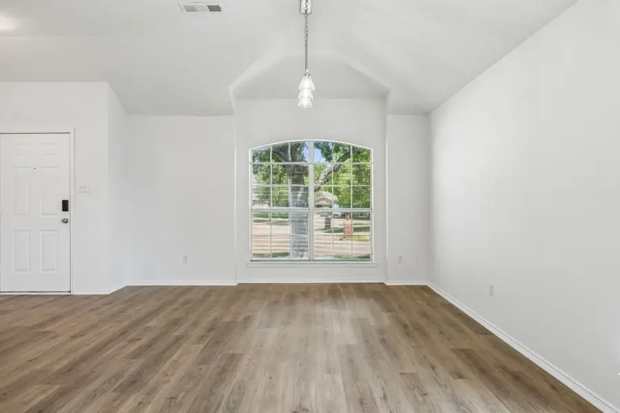 1001 Crane Circle, Saginaw, TX 76131 - #3