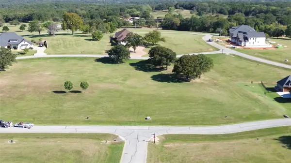 10 Toscana, Gordonville, TX 76245