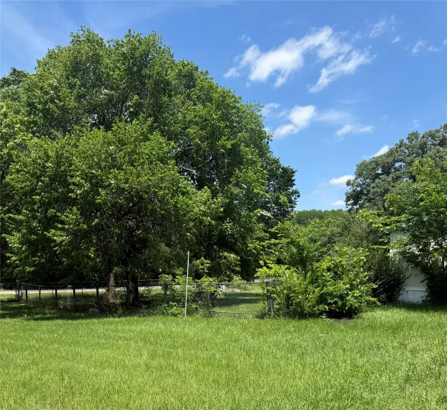 700 Kim Court, Cleburne, TX 76031 - #2