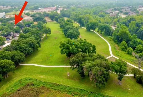 2709 Fairway Park Street, Grand Prairie, TX 75050