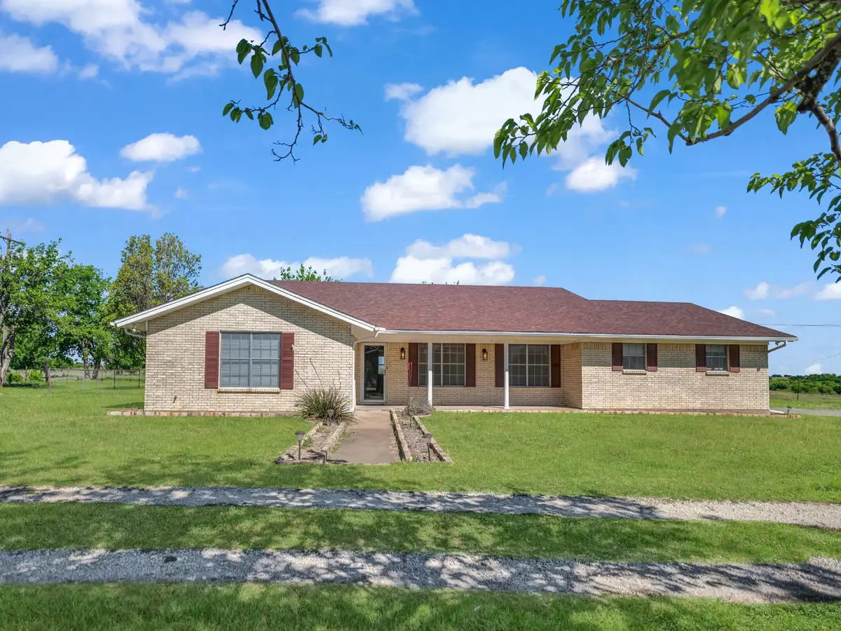 5108 Woodard Avenue, Cleburne, TX 76033 - #1