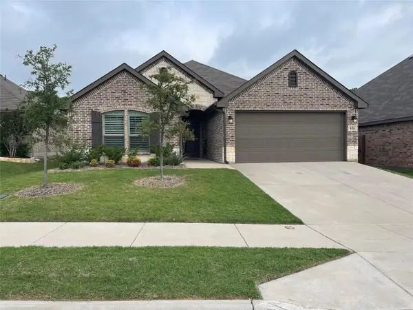 836 Long Iron Drive, Fort Worth, TX 76108
