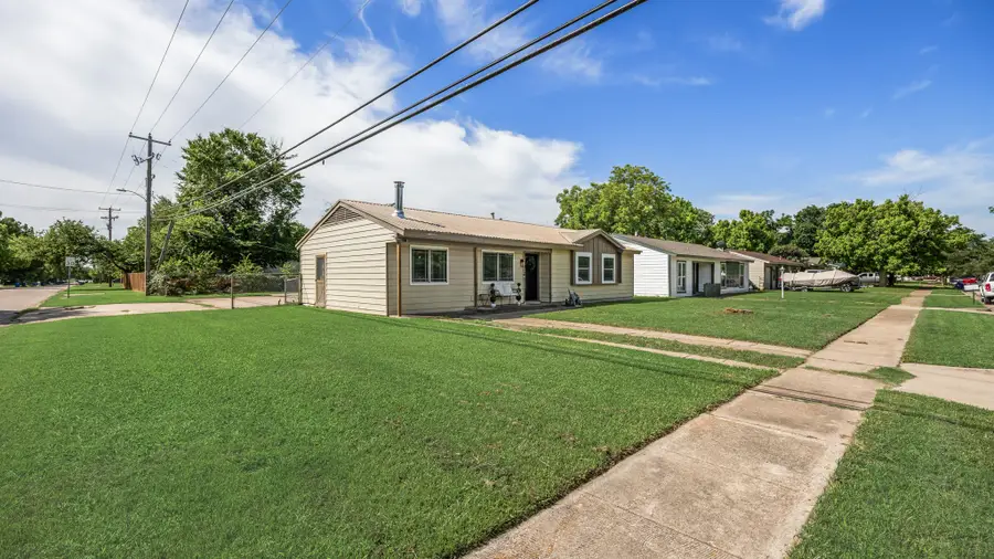 1201 Joly Street, Ennis, TX 75119 - #3