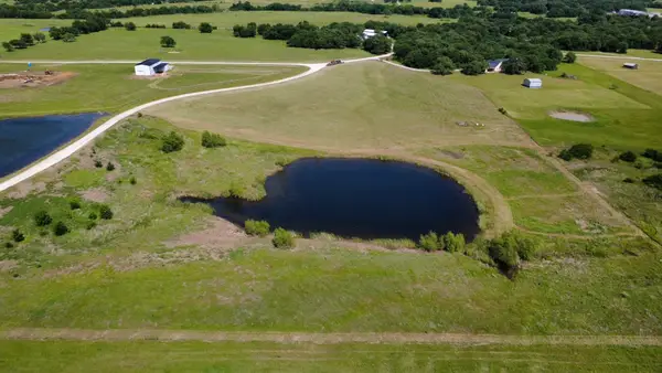 524 Jrc Road, Gainesville, TX 76240