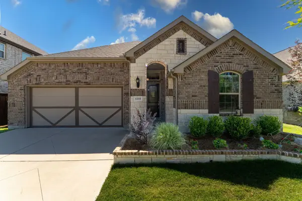 1233 Agape Drive, Haslet, TX 76052