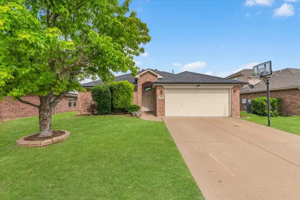 7008 Denver City Drive, Fort Worth, TX 76179