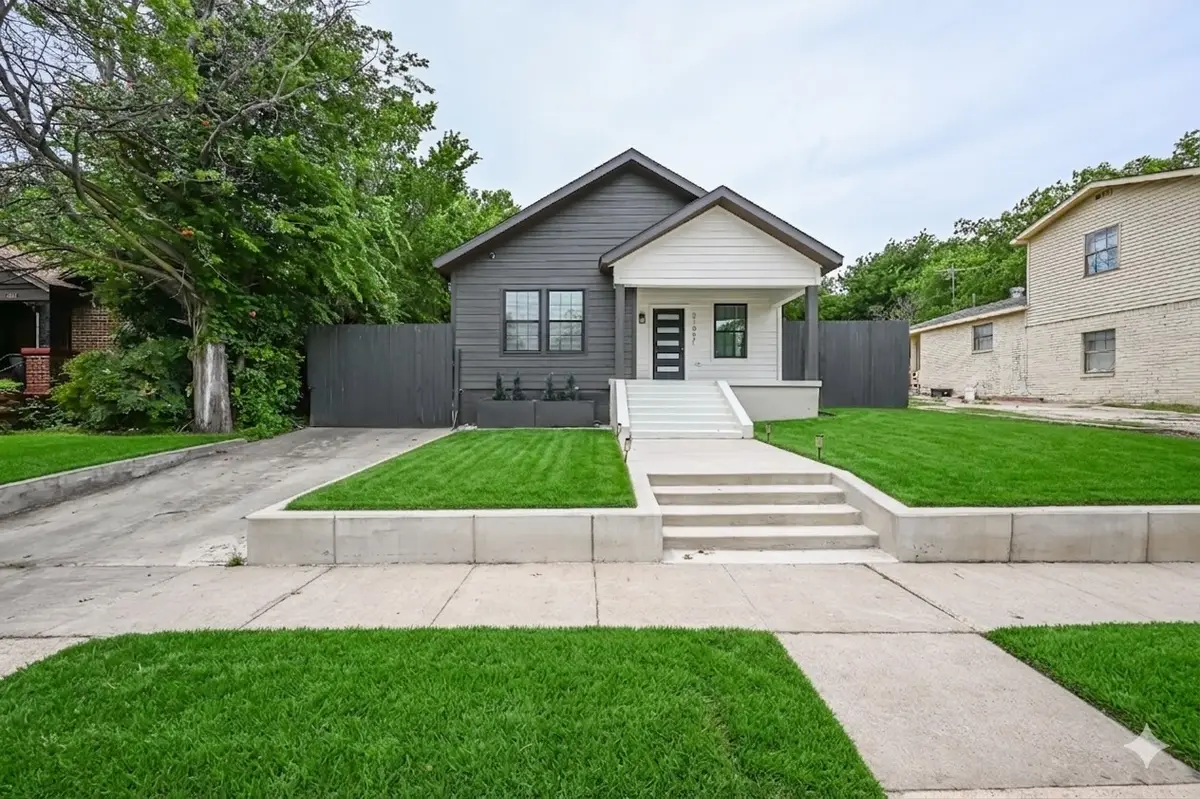 2109 Gould Avenue, Fort Worth, TX 76164 - #1