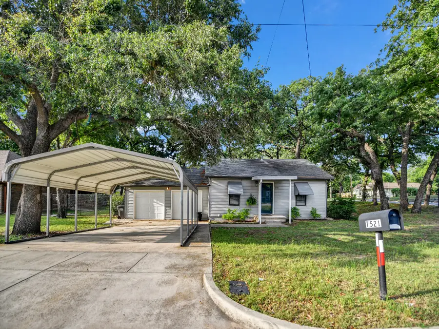 7521 Pawnee Trail, Lake Worth, TX 76135 - #2