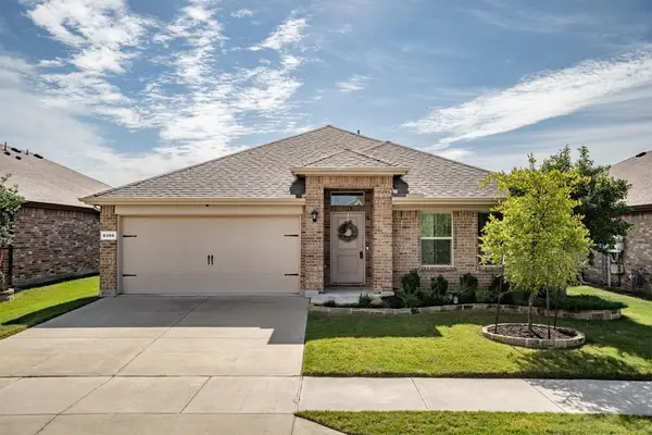 8306 Artesian Springs Drive, Fort Worth, TX 76131